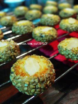 芝麻杏仁小饼的做法