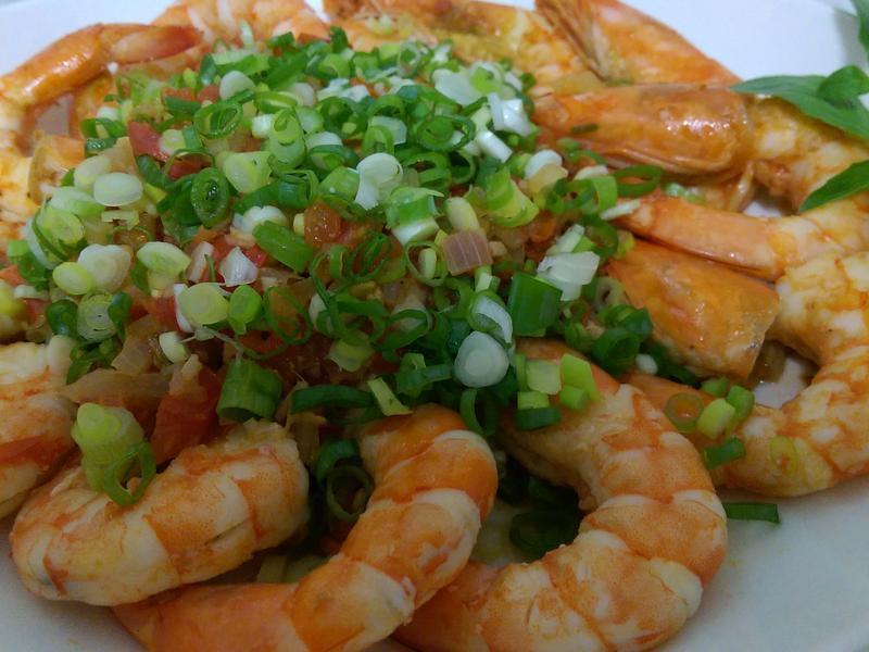 茄汁葱烧鲜虾的做法