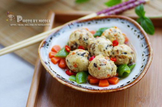 时蔬烩麦香豆腐丸子的做法