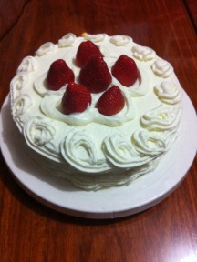 鲜奶草莓蛋糕的做法