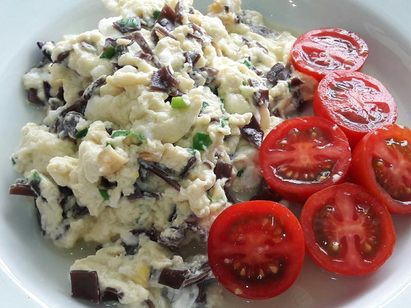 木耳葱花炒蛋的做法