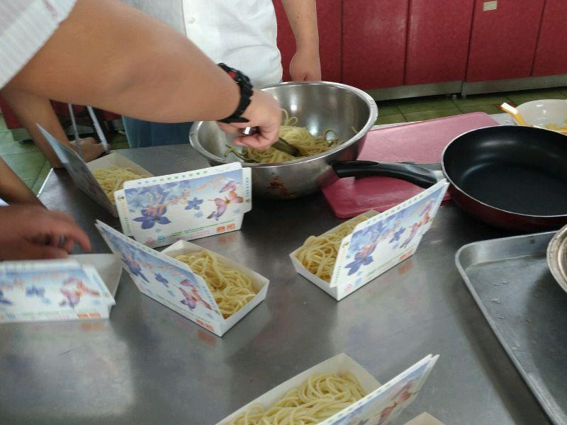 ̨ʽ�׾Ƹ���������������