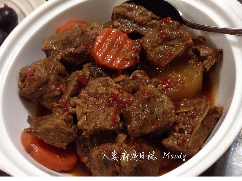人气红烧牛腩的做法