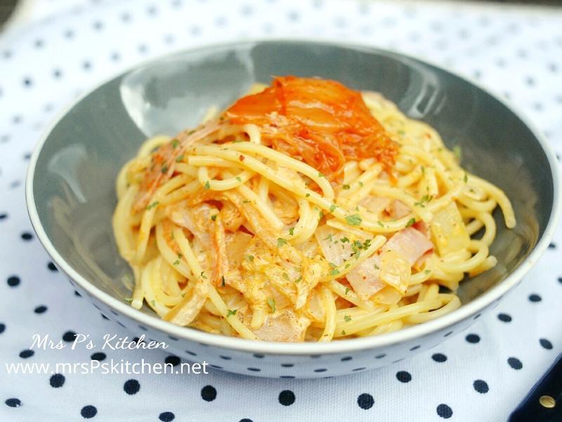 火腿泡菜鲜奶油意大利面的做法