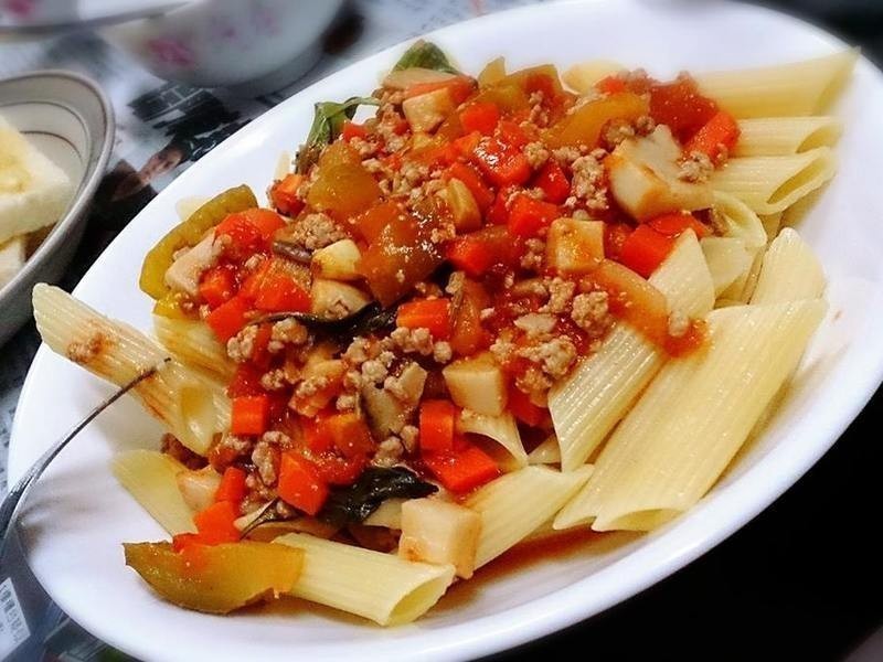 酸味番茄肉酱义大利面的做法