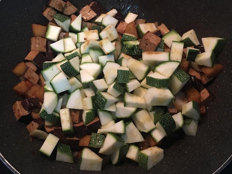 ���곴��ɫ������