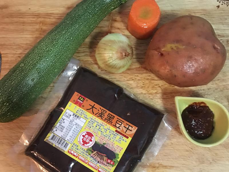 ���곴��ɫ������