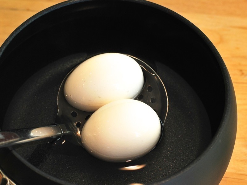 贝儿实验室。咖椰吐司与温泉蛋的做法