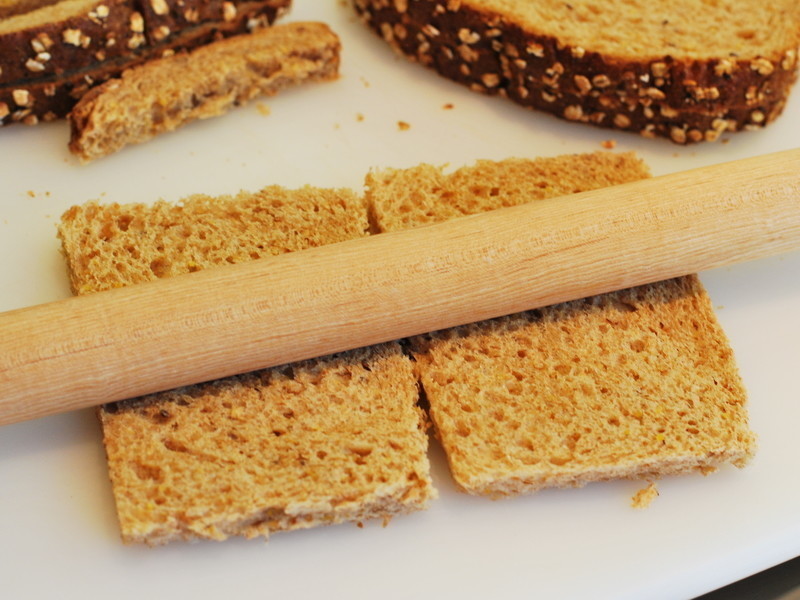 贝儿实验室。咖椰吐司与温泉蛋的做法