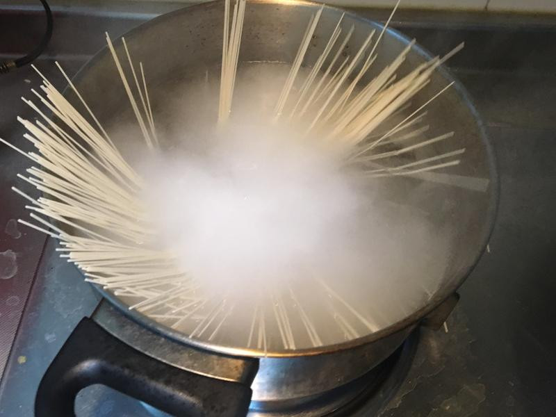 ��ζ���͵����ߵ�����