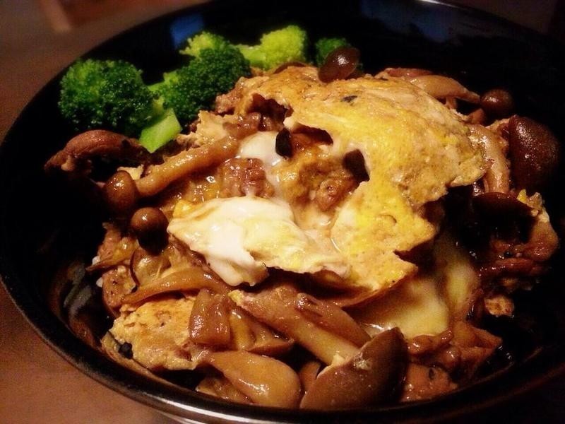 日式酱烧猪肉滑蛋盖饭的做法