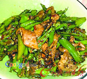 芝麻酱辣炒黄牛肉的做法