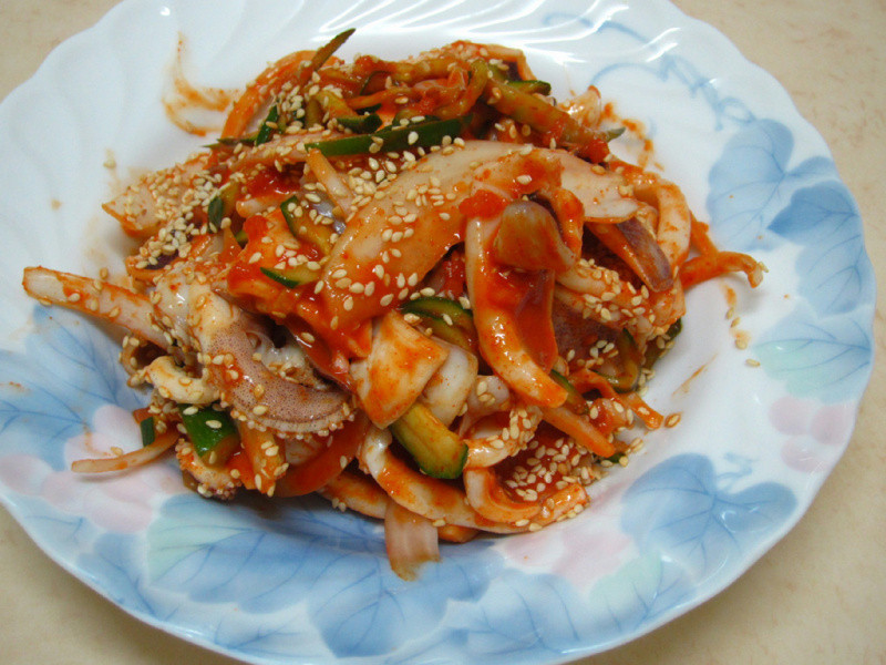 凉拌辣酱鱿鱼的做法