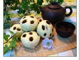 蒸葡萄干蛋糕的做法