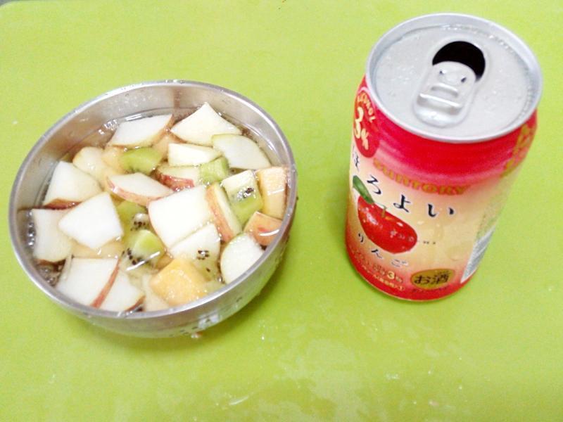 ˫ɫ�ʹ���β�ƶ�_С��������ʳ�е�����