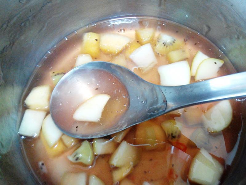 ˫ɫ�ʹ���β�ƶ�_С��������ʳ�е�����