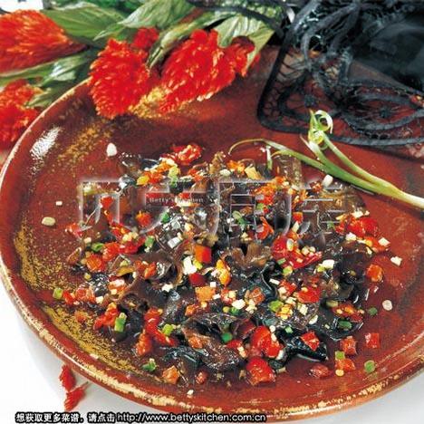剁椒拌黑木耳的做法