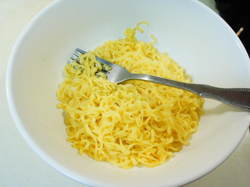 ���ϵ����к�ʽ�ݲ�����������˾������