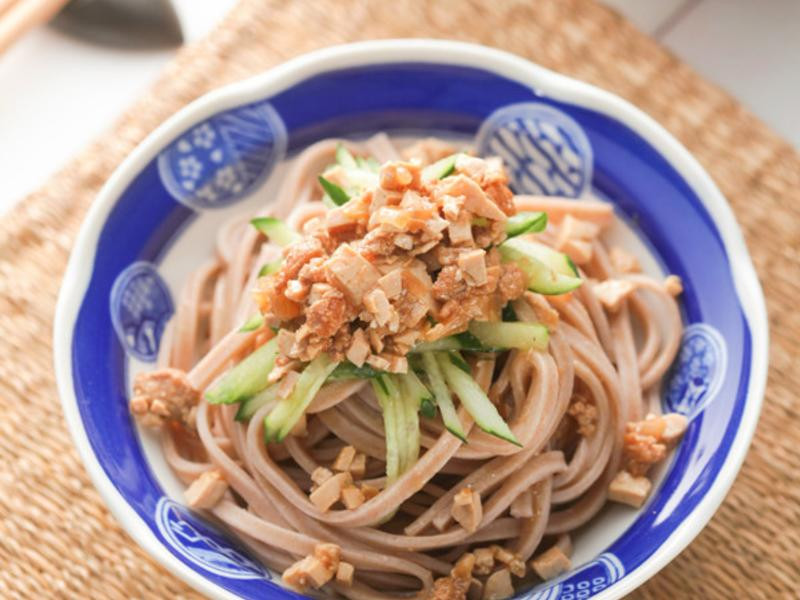 东北酢酱拌面的做法