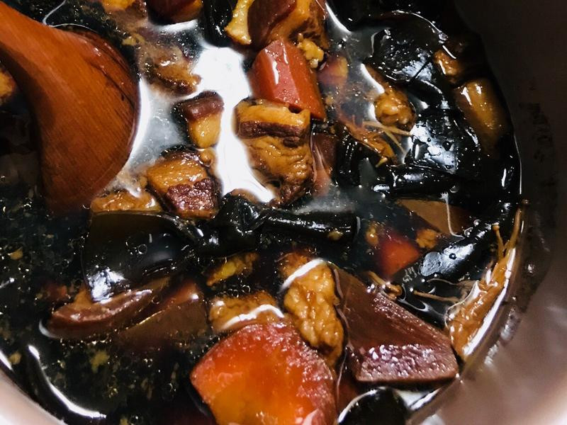 �ۺ�±�������