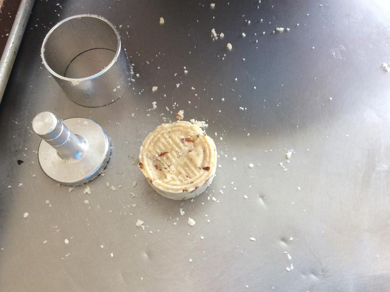 ���������V������