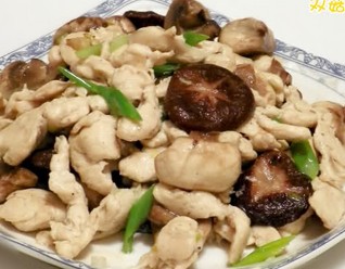 双菇炒鸡片的做法