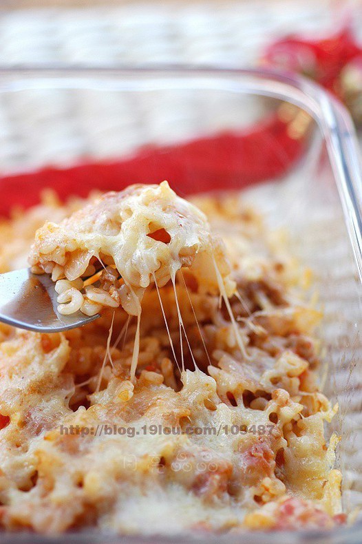 芝士焗番茄肉酱意面的做法