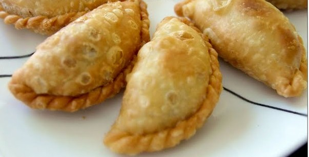 Holi ��������-- ���(Gujiya)������