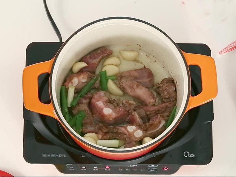 ���˷���ǽ������