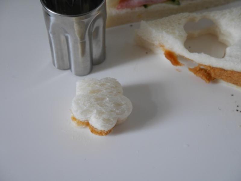 ���ջ���ѹģ������_С��ʳ�õ�����