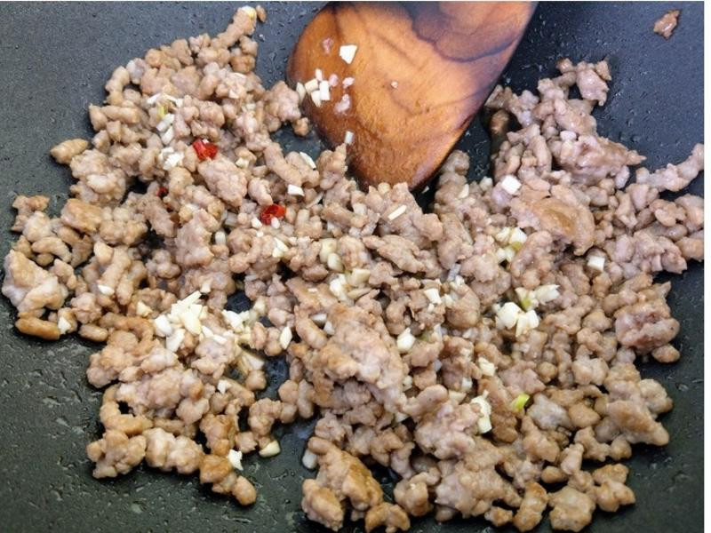 ���⳴���۵�����