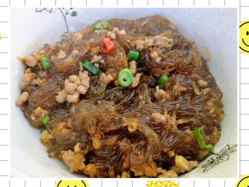 绞肉炒冬粉的做法