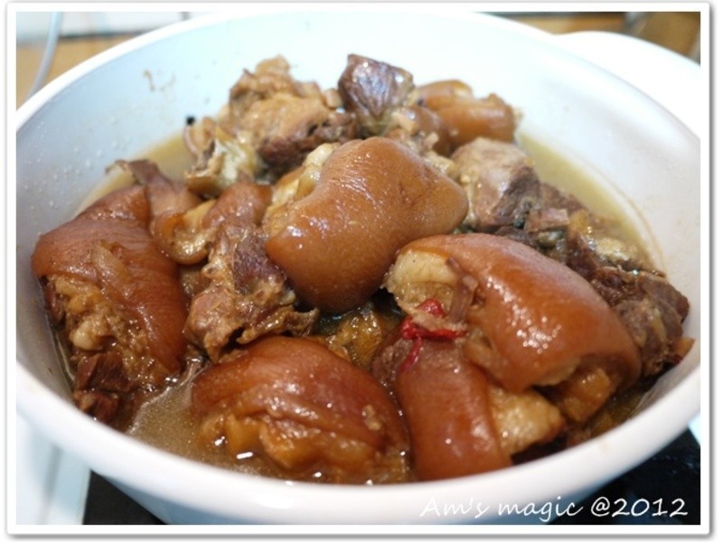 AM家传猪脚的做法