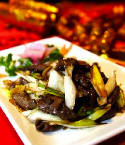 葱爆鸭心的做法