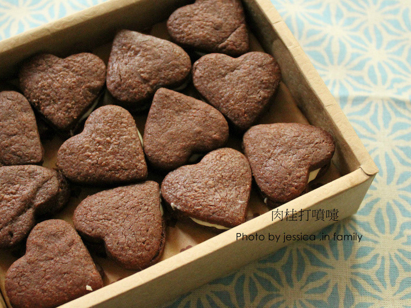 【肉桂打喷嚏】情人节手工巧克力饼干的做法