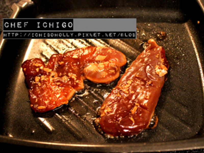 泰式酸甜芒果沙拉 煎鸡排的做法