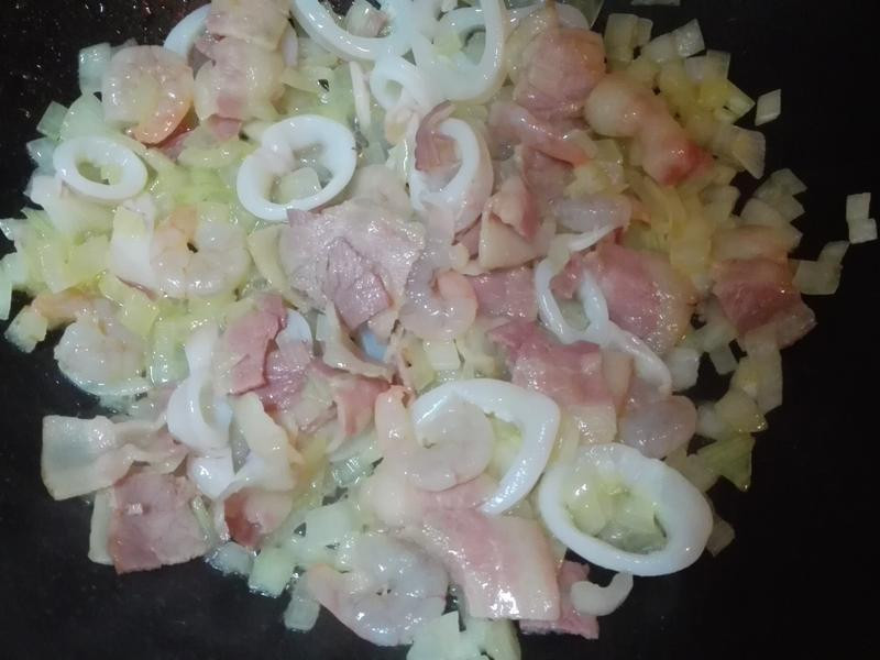 �h����������������