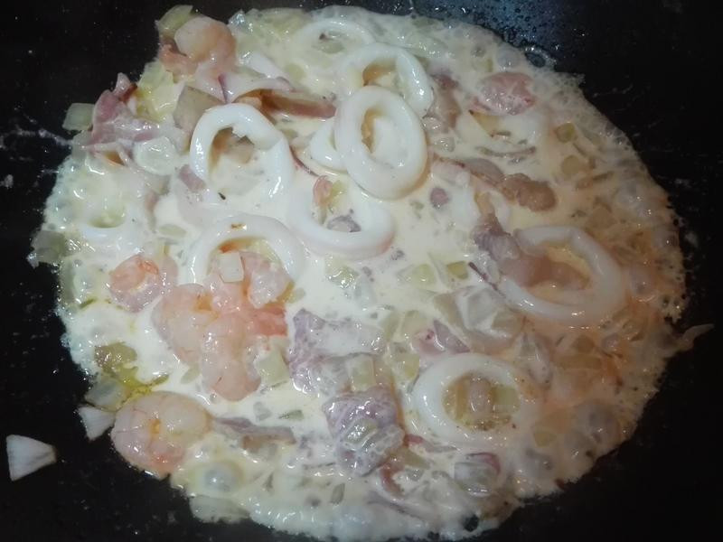 �h����������������