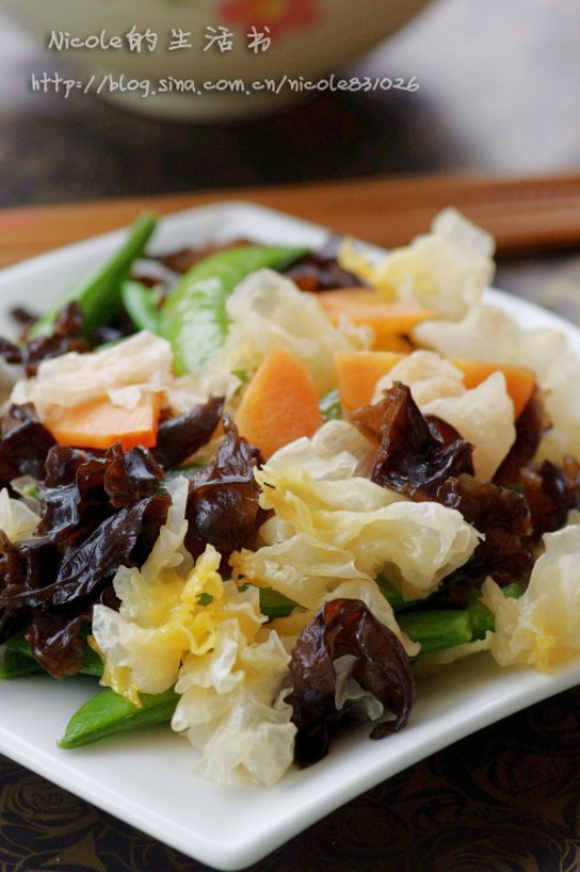 双耳炒素的做法