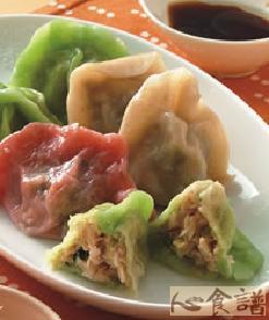 三色素香饺的做法