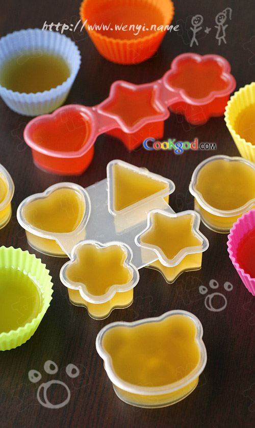 ��֦�����足������