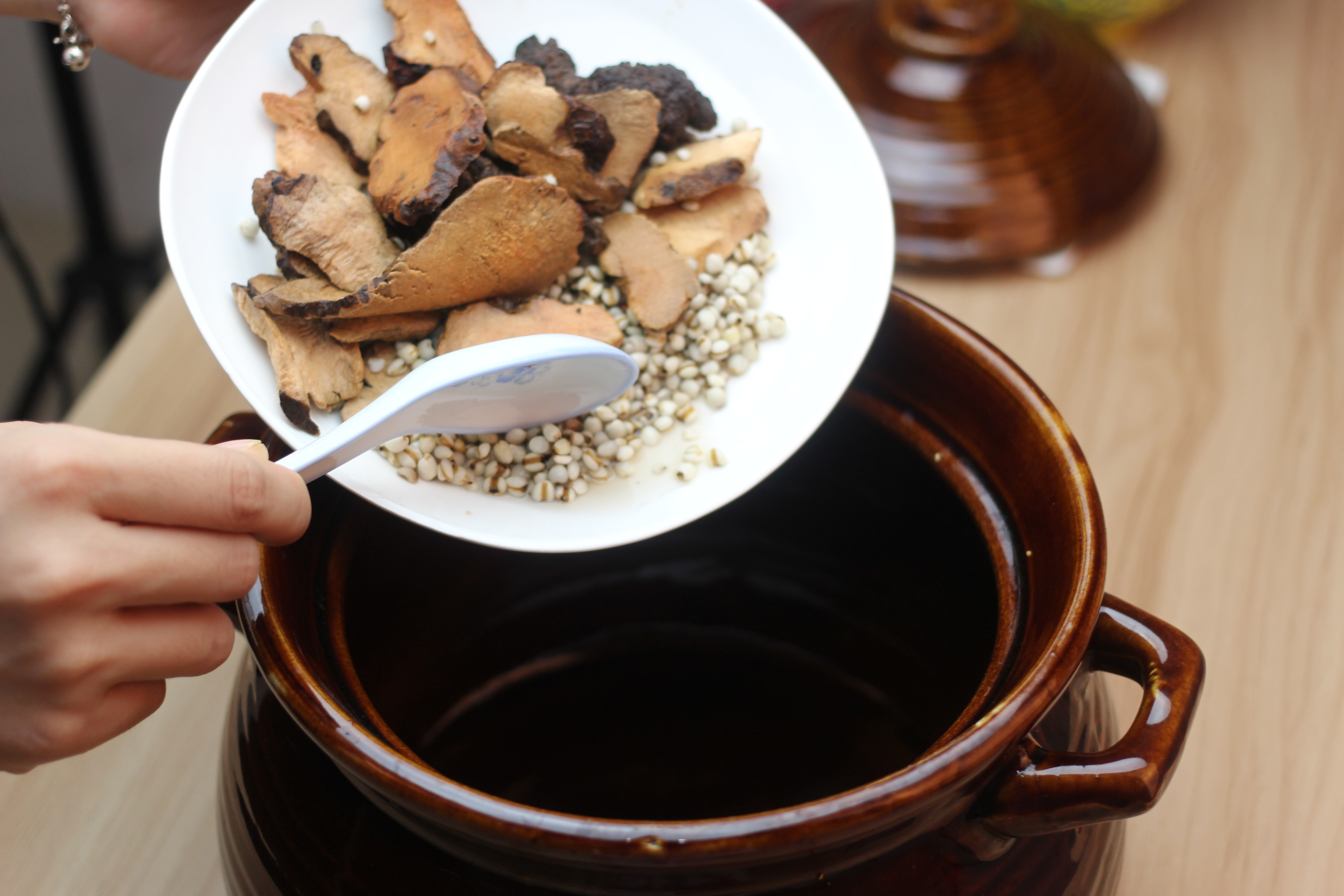 �㶫�ϻ�����-�����к��仨��������������