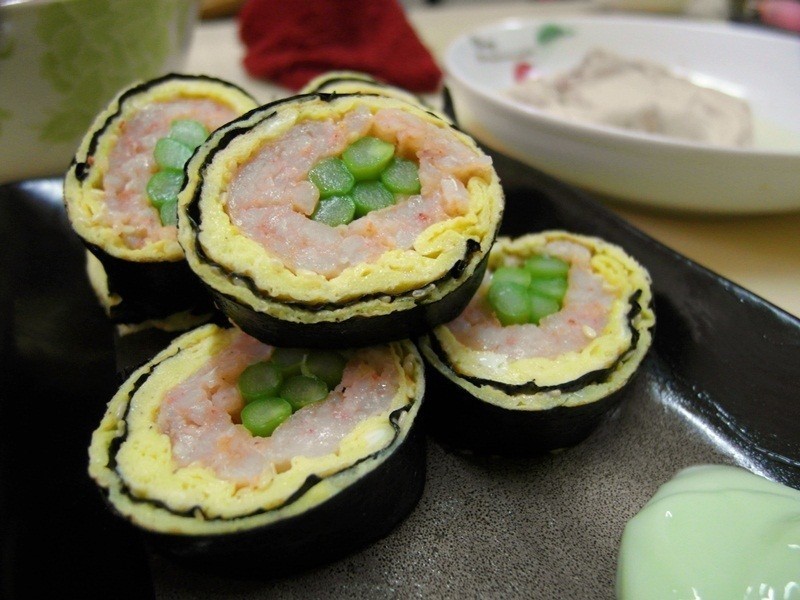 和风虾泥芦笋卷的做法