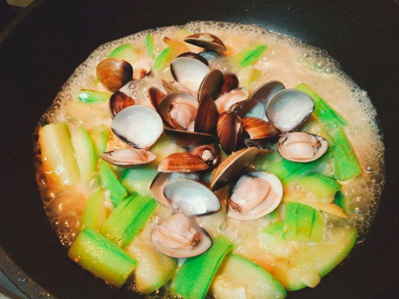 �����˿�ϸ��۵�����