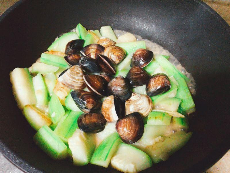 �����˿�ϸ��۵�����