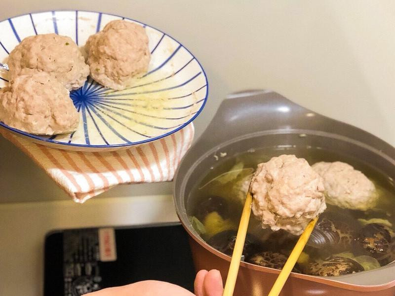 ���������ײ�ʨ��ͷ������