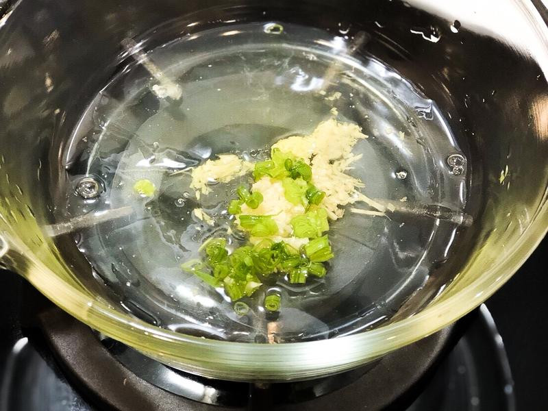 ���������ײ�ʨ��ͷ������