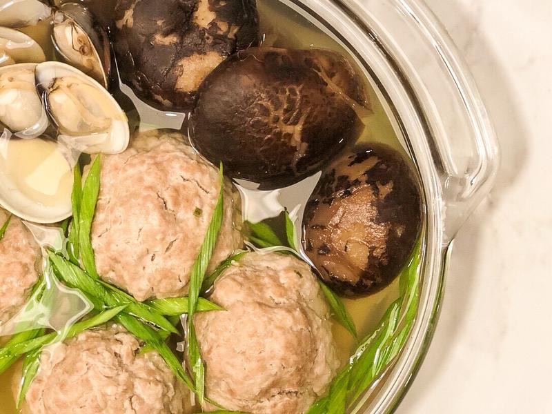 ���������ײ�ʨ��ͷ������