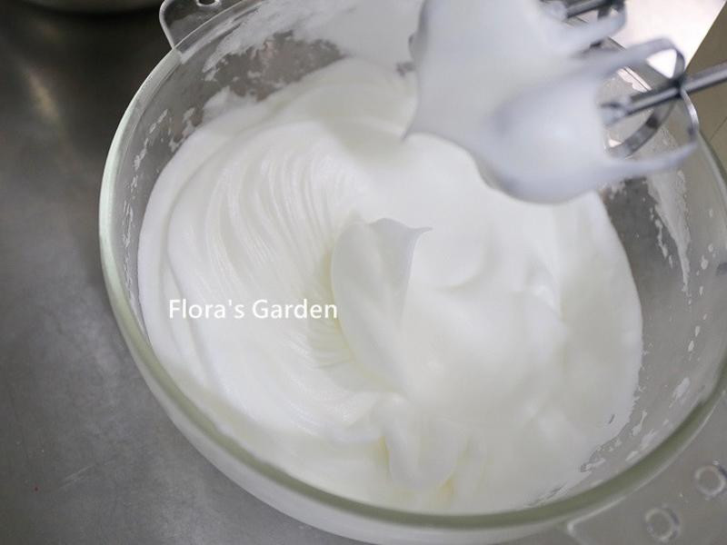 ��ʽ��ɫ�ݷ絰�������