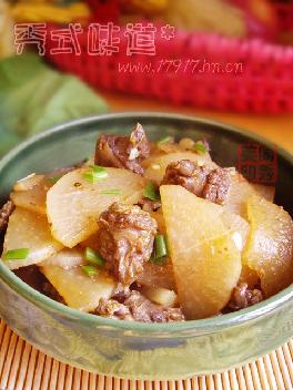 水鸭焖萝卜的做法